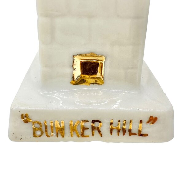 Vintage Ceramic Bunker Hill Monument Salt and Pepper Shakers Japan Gold Accents - Picture 2 of 7